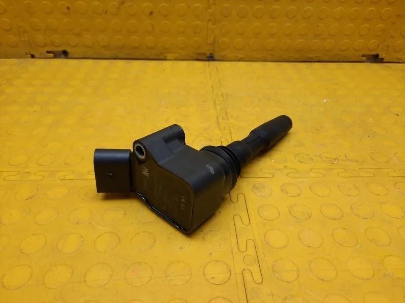 Катушка зажигания Volkswagen Polo 2021 04E905110P CK CWV947611