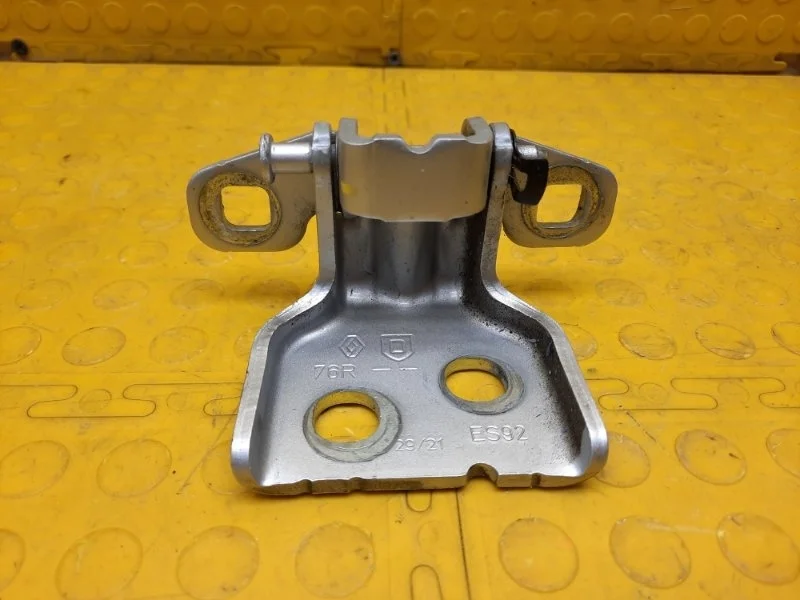 Петля двери нижняя Renault Arkana 2021 804207876R H4ME441P018446, задняя левая