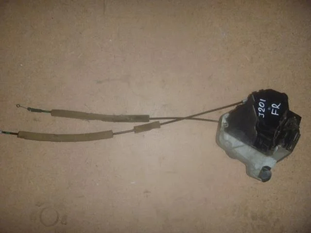 Б.у. замок двери TOYOTA LAND CRUISER J200 TOYOTA LAND CRUISER J200