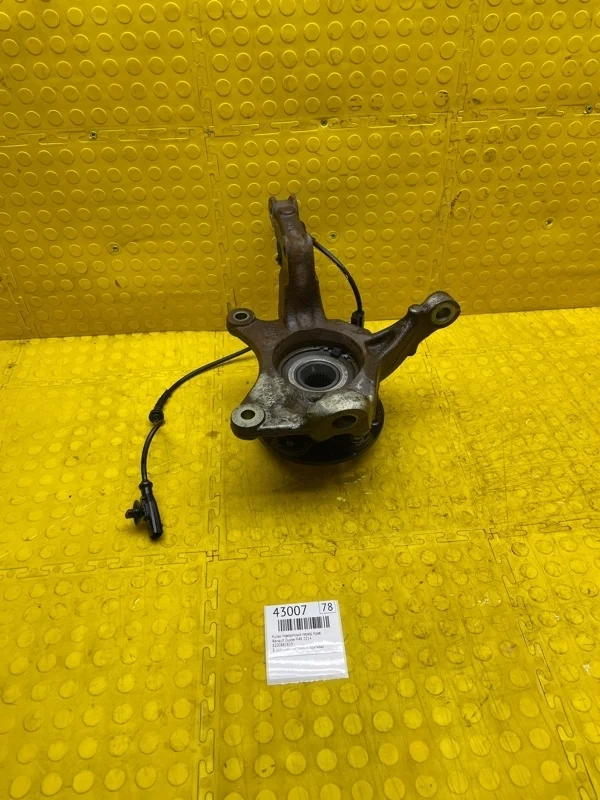Кулак поворотный Renault Duster 2014 8200881829 F4R, передний правый