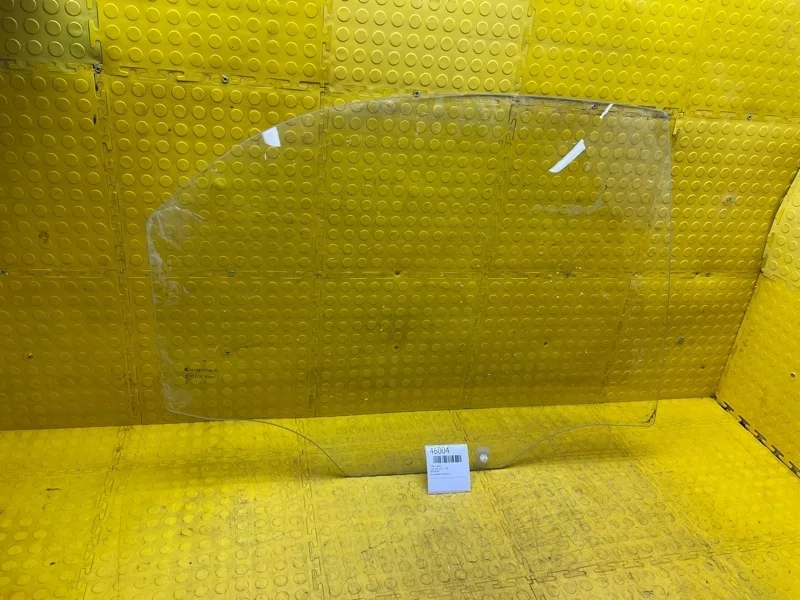 Стекло двери Chevrolet Lanos 96304144 T100