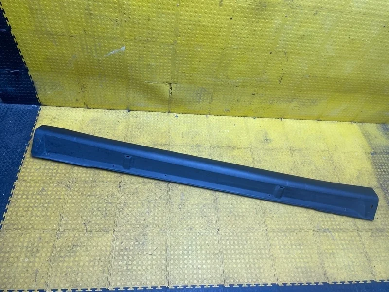 Накладка порога Mitsubishi Outlander 2020 6512A811 GF0W 4B11CA7125, левая