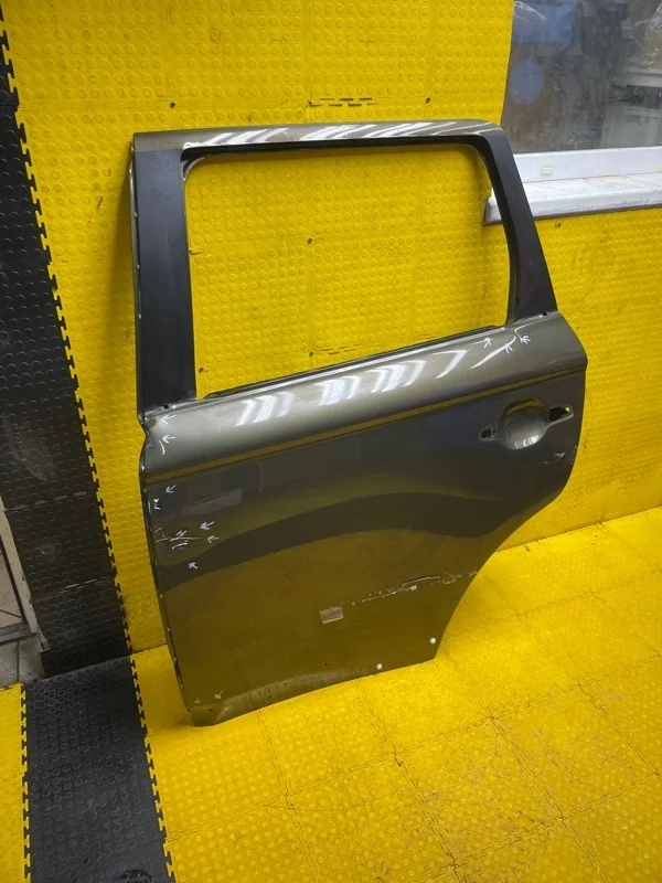 Дверь Mitsubishi Outlander 2020 5730B557 GF0W 4B11CA7125, задняя левая