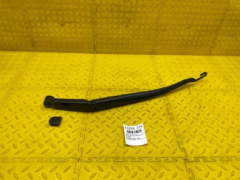 Поводок стеклоочистителя Toyota Land Cruiser Prado 2016 8522160311 GDJ150 1GD8125212