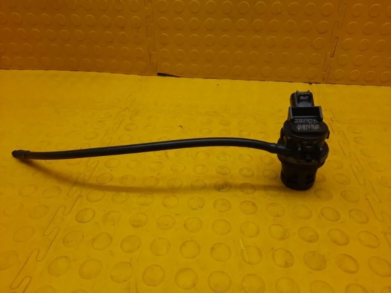 Насос омывателя Toyota Land Cruiser Prado 2016 8533060160 GDJ150 1GD8125212, задний