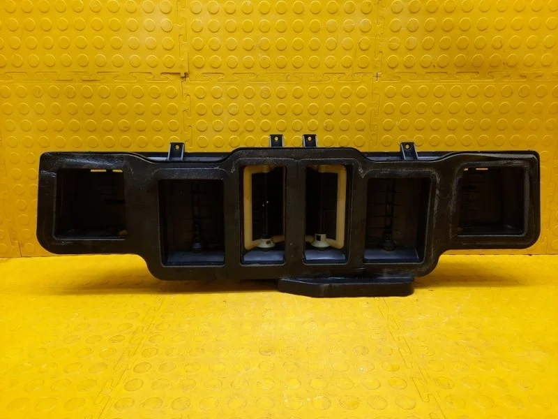 Воздуховод Mercedes-Benz Gle-Class 2017 A1668303160 W166 27682130535232