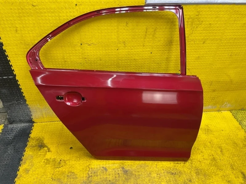 Дверь Skoda Rapid 2021 60U833056 NK6 CWV936740, задняя правая