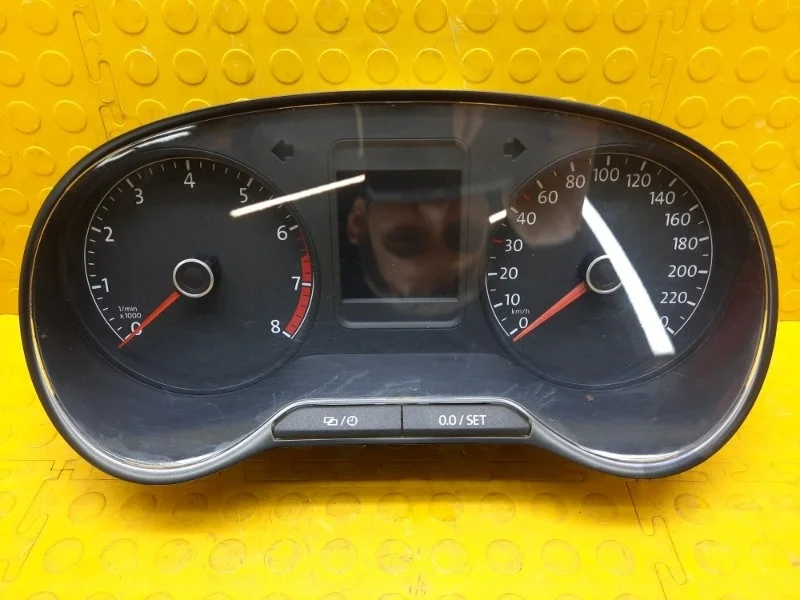 Панель приборов (щиток) Volkswagen Polo 2019 6RU920861 6C1 CWV 630478