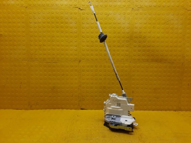 Замок двери Audi Q5 2014 8K0839016C 8RB CMGB, задний правый