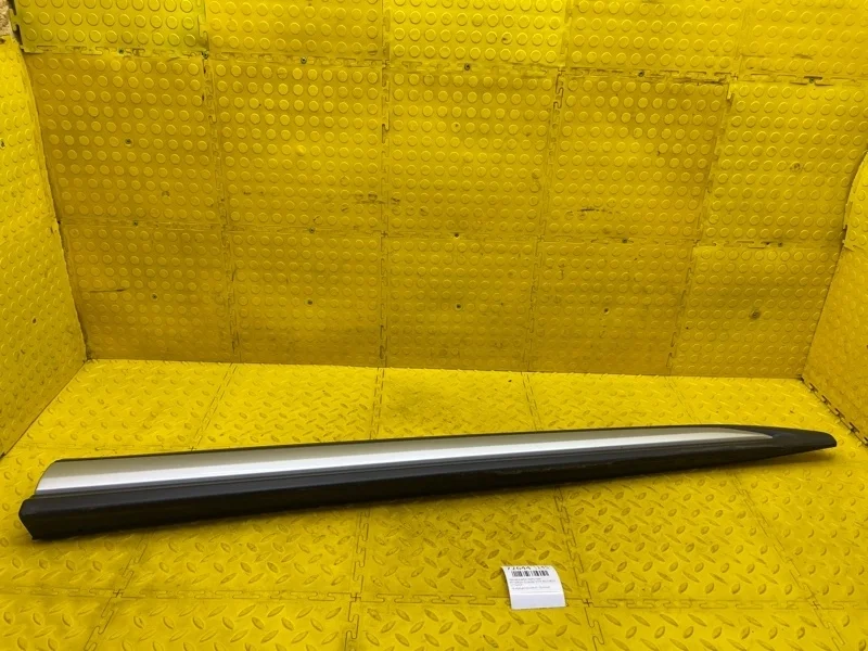 Накладка двери Mitsubishi Outlander 2021 5727A404 GF2W 4B12 DB2762, передняя правая