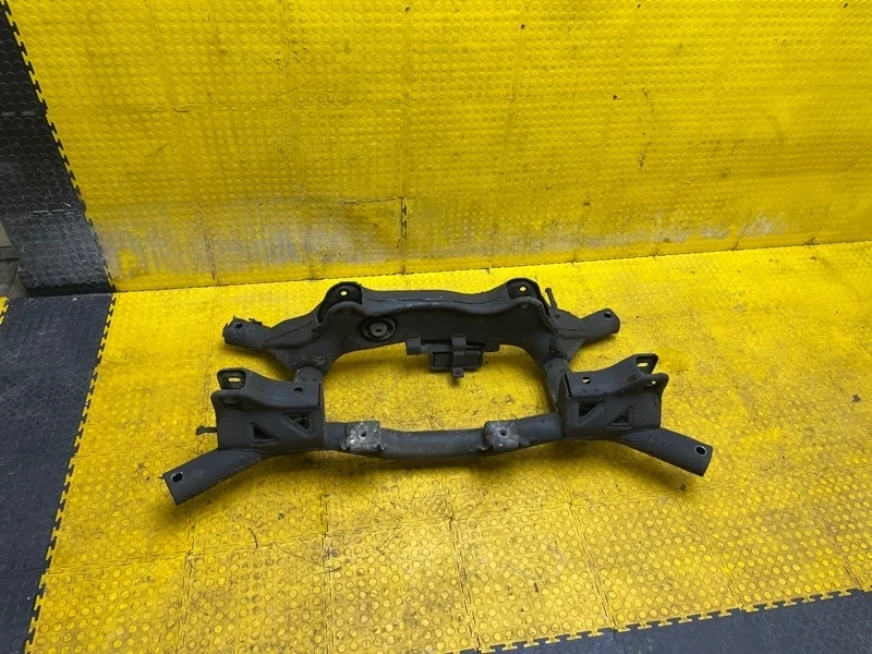 Подрамник Mitsubishi Outlander 2021 4100A327 GF2W 4B12 DB2762, задний