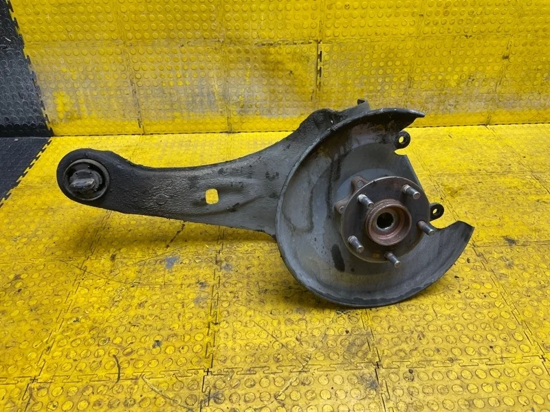 Кулак поворотный Mitsubishi Outlander 2021 4125A115 GF2W 4B12 DB2762, задний левый