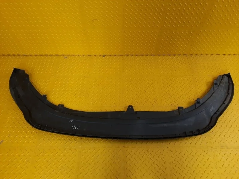 Накладка бампера Volkswagen Polo 2017 6RU805915A 6C1 CWVA, передняя