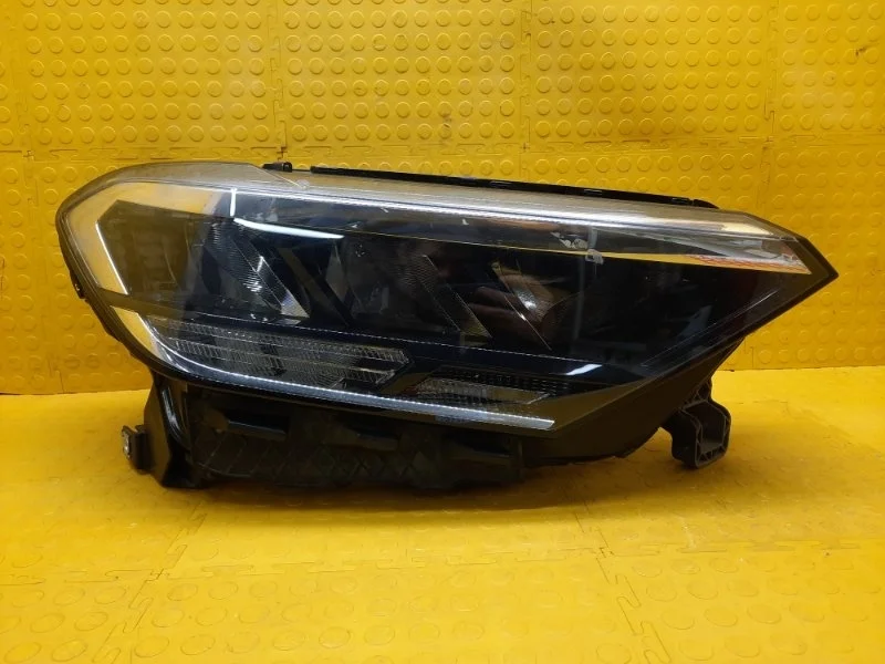 Фара Volkswagen Polo 2021 6N5941006A CK4 CWVA, передняя правая