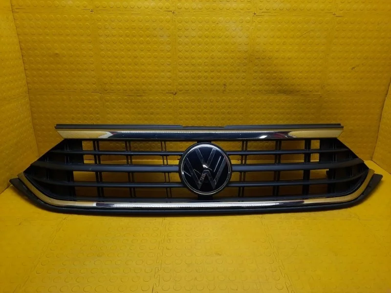Решетка радиатора Volkswagen Polo 2021 6N5853651RYP CK4 CWVA
