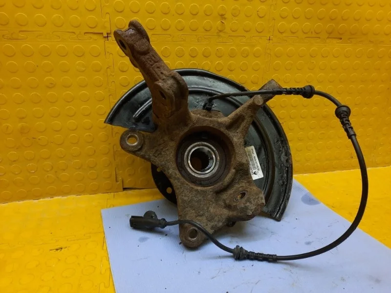 Кулак поворотный Renault Arkana 2019 8200881829 JC H5HA, передний правый