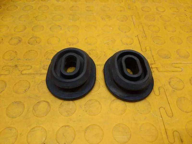 Кронштейн радиатора Volkswagen Tiguan 2019 1K0121367F AD1 DFH