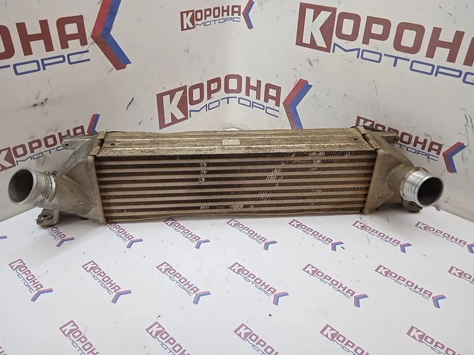 Интеркулер D4CB EURO 5 Б/У оригинал, из Кореи, вмятинка