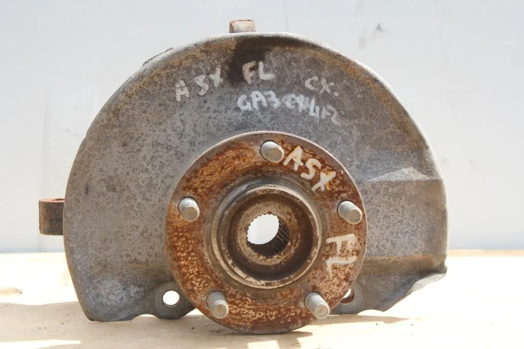 Б.у. кулак поворотный MITSUBISHI ASX GA3W MITSUBISHI ASX GA3W
