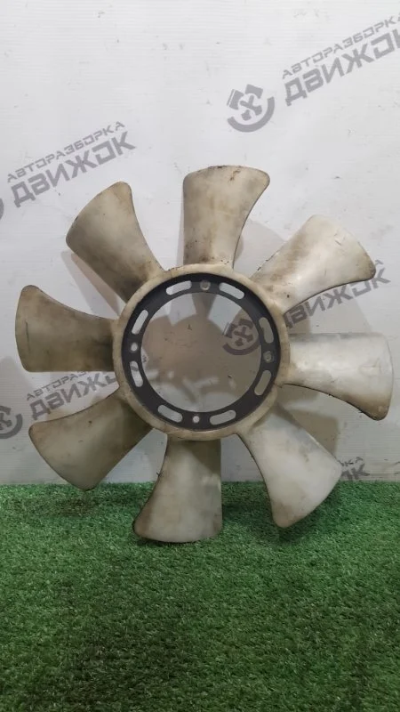 Крыльчатка вентилятора Mitsubishi Pajero 1996 ME085510 2 3.5 AT