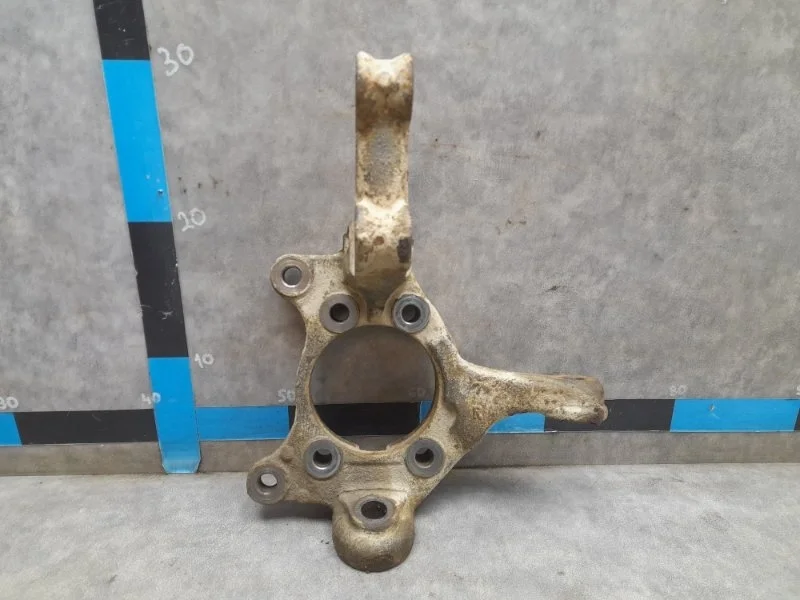 Кулак поворотный Toyota Corolla 2007 4321112460 E140 1.6 1ZRFE, передний правый