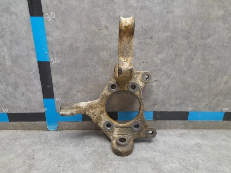 Кулак поворотный Toyota Corolla 2007 4321212410 E140 1.6 1ZRFE, передний левый