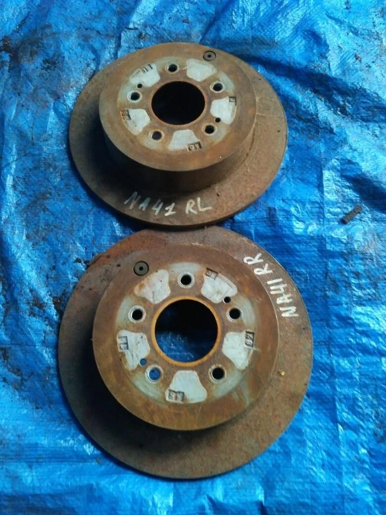 Б.у. диск тормозной (пара) MITSUBISHI GRANDIS NA4W MITSUBISHI GRANDIS NA4W