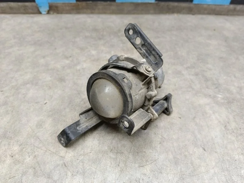 Фара противотуманная Kia Ceed 2008 922011H000 1 ED 1.4 G4FA MT, передняя левая