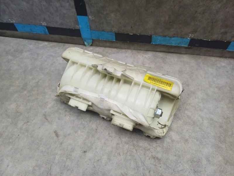 Подушка безопасности пассажира Opel Astra 2008 24451349 H (3D) 1.8 Z18XER