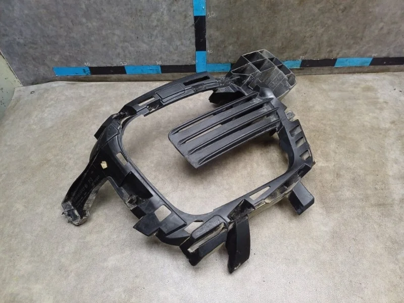 Кронштейн противотуманной фары Renault Kaptur 2021 269203670R 2WD 1.6 H4ME MT, передний правый