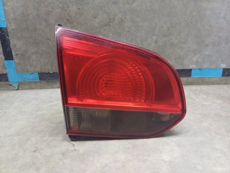 Фонарь Volkswagen Golf 2010 5K0945093G 6 (3D) 1.4 CAXA AT, задний левый