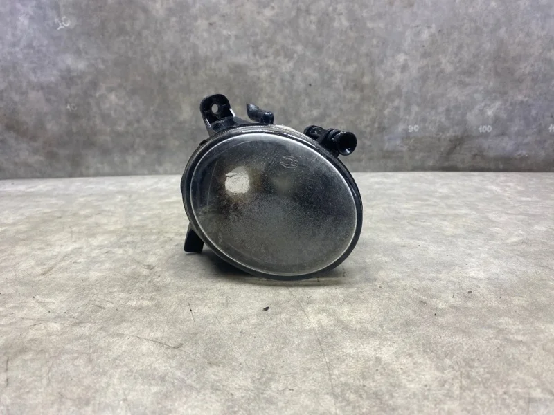 Фара противотуманная Audi A4 2010 8T0941700 B8 1.8 CDHB, передняя правая
