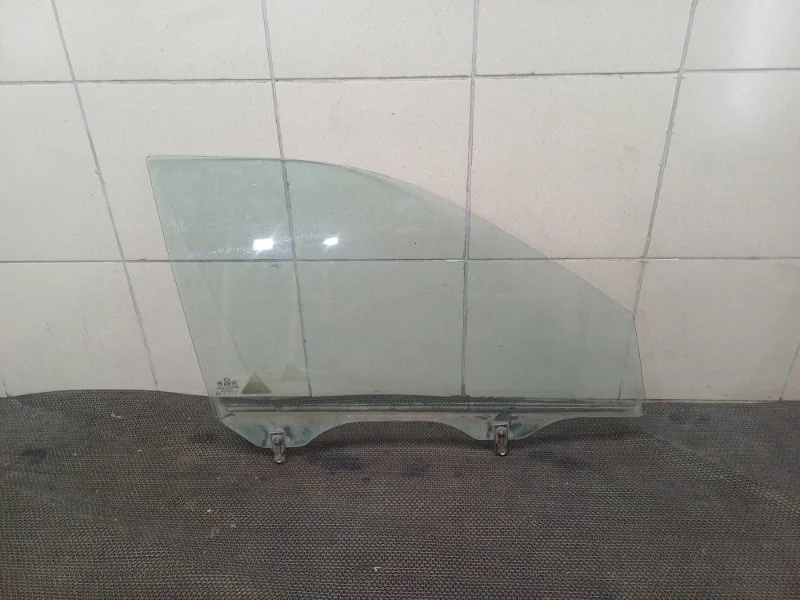 Стекло двери Kia Sportage 2007 824201F020 2 2.0 G4GC MT 4WD, переднее правое