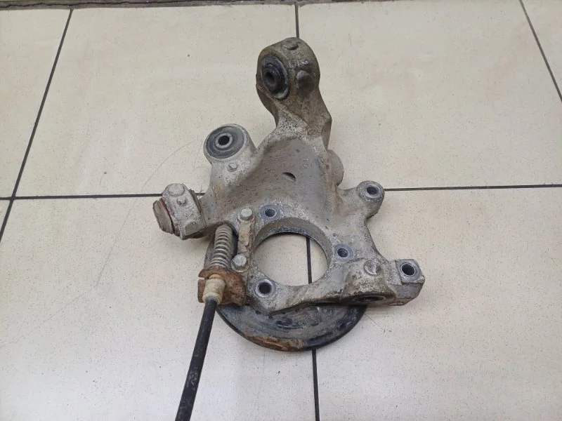 Кулак Cadillac Srx 2007 88952000 4.6 LH2, задний правый