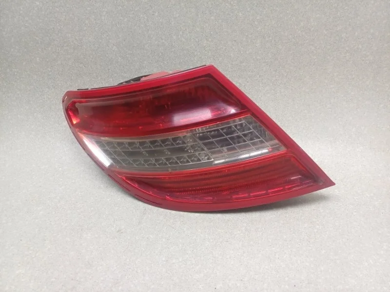 Фонарь Mercedes-Benz C-Class 2008 2048201964L W204 3.0 AT M272, задний левый
