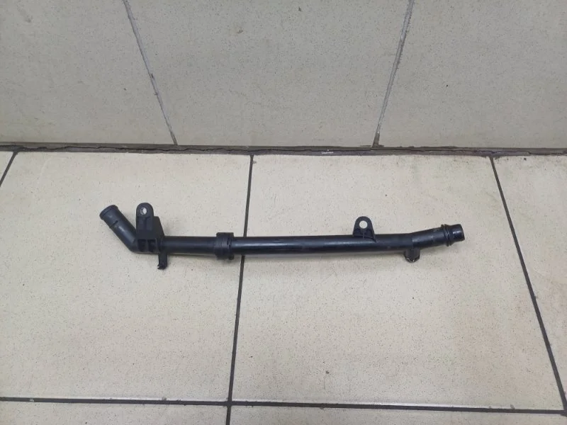 Патрубок системы охлаждения Mercedes-Benz E-Class 2012 A2712002452 W212 1.8 M271