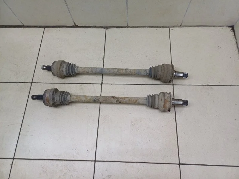 Привод Mercedes-Benz C-Class 2008 A2043501710 W204 3.0 AT M272, задний