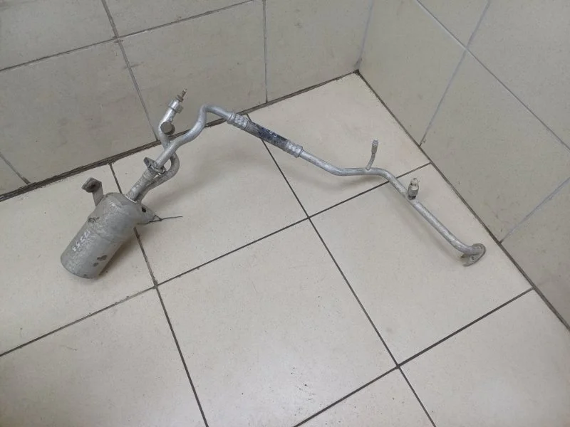 Трубка кондиционера Ford Focus 2005 1741898 2 HWDB 1.6