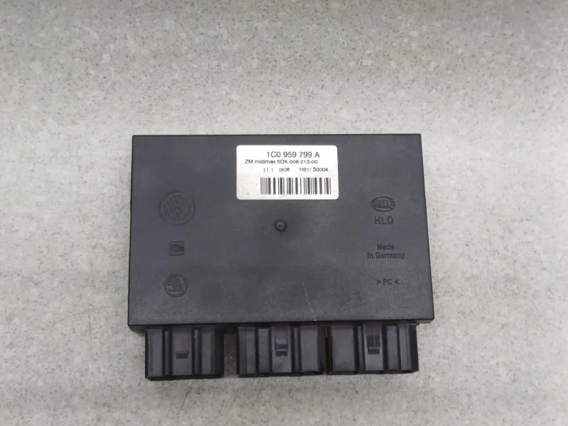 Блок комфорта Skoda Octavia 2008 1C0959799A A4 1.4 BCA MT