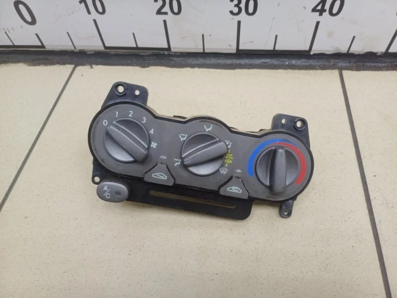 Блок управления отопителем Hyundai Accent 2004 9725025200 2 1.5 G4EC MT