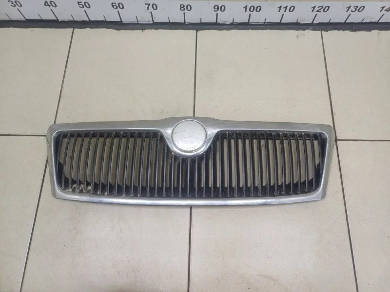 Решетка радиатора Skoda Octavia 2008 1Z0853668 A5 1.6 BSE MT