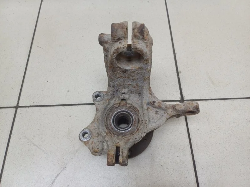 Кулак поворотный Citroen C3 2006 364791 ХЭТЧБЕК 1.4 KFV (MT), передний правый