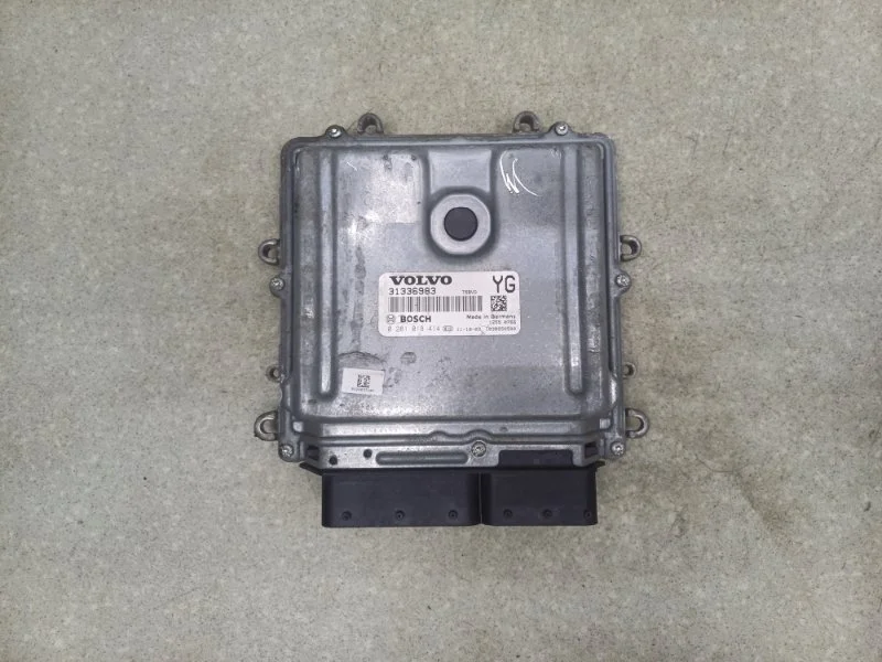 Блок управления двигателем Volvo Xc60 2011 31336983 2.4 D5244T