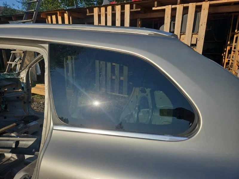 Стекло глухое Volvo Xc60 2011 31358490 2.4 D5244T, заднее левое