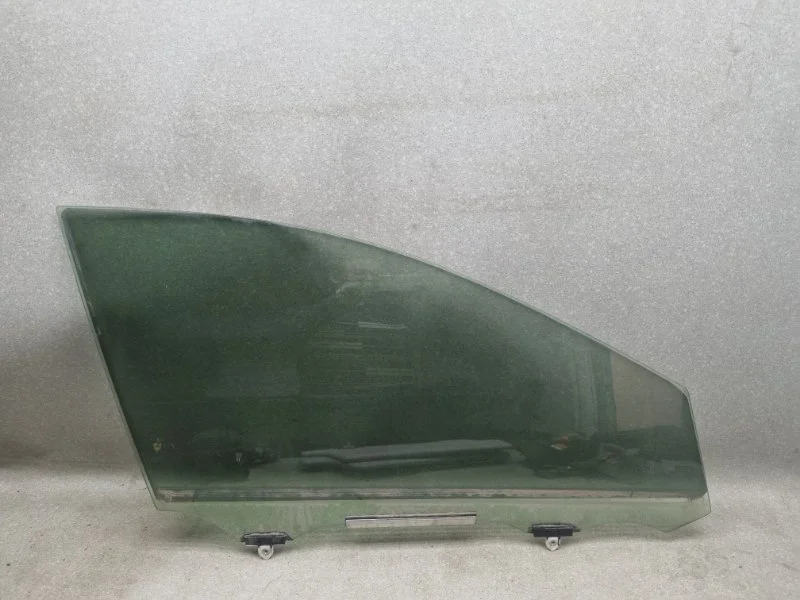 Стекло Toyota Rav4 2014 6810142190 A40 2.0 3ZR AT, переднее правое