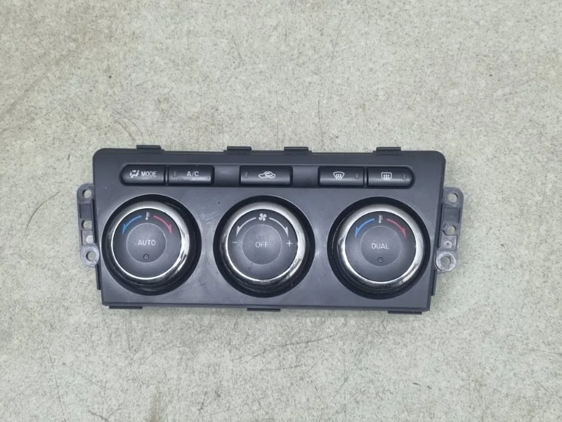 Блок управления отопителем Mazda 6 2010 GDK461190A 1.8 L8 MT