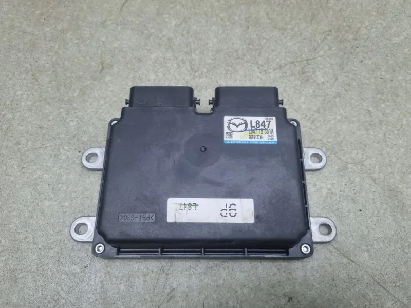 Блок управления двигателем Mazda 6 2010 L84718881A 1.8 L8 MT