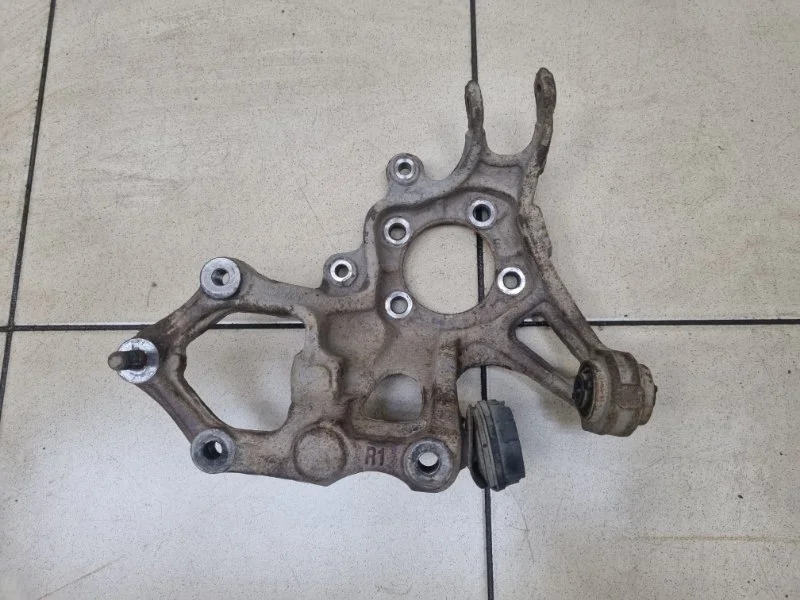 Кулак Mazda 6 2010 GS1D2611XB 1.8 L8 MT, задний правый