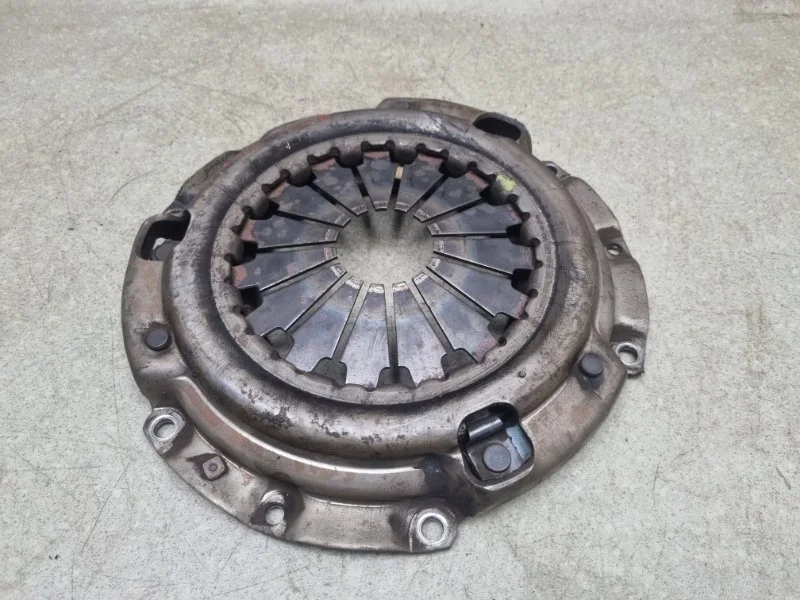 Корзина сцепления Mazda 6 2010 LF0716410 1.8 L8 MT