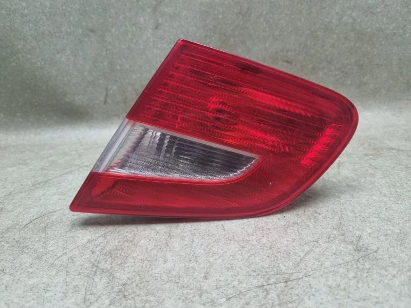 Фонарь Skoda Superb 2013 3T5945108 2 1.8 CDAB AT, задний правый